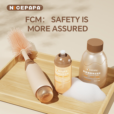 Easy Operation Liquid Storage Foam Patent Food Grade Silicone nipple Brush Bottle or Baby Products Special
